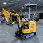 1.5 ton, 13.5HP RATO Mini Excavator w/ pilot control system | AGT-H15R